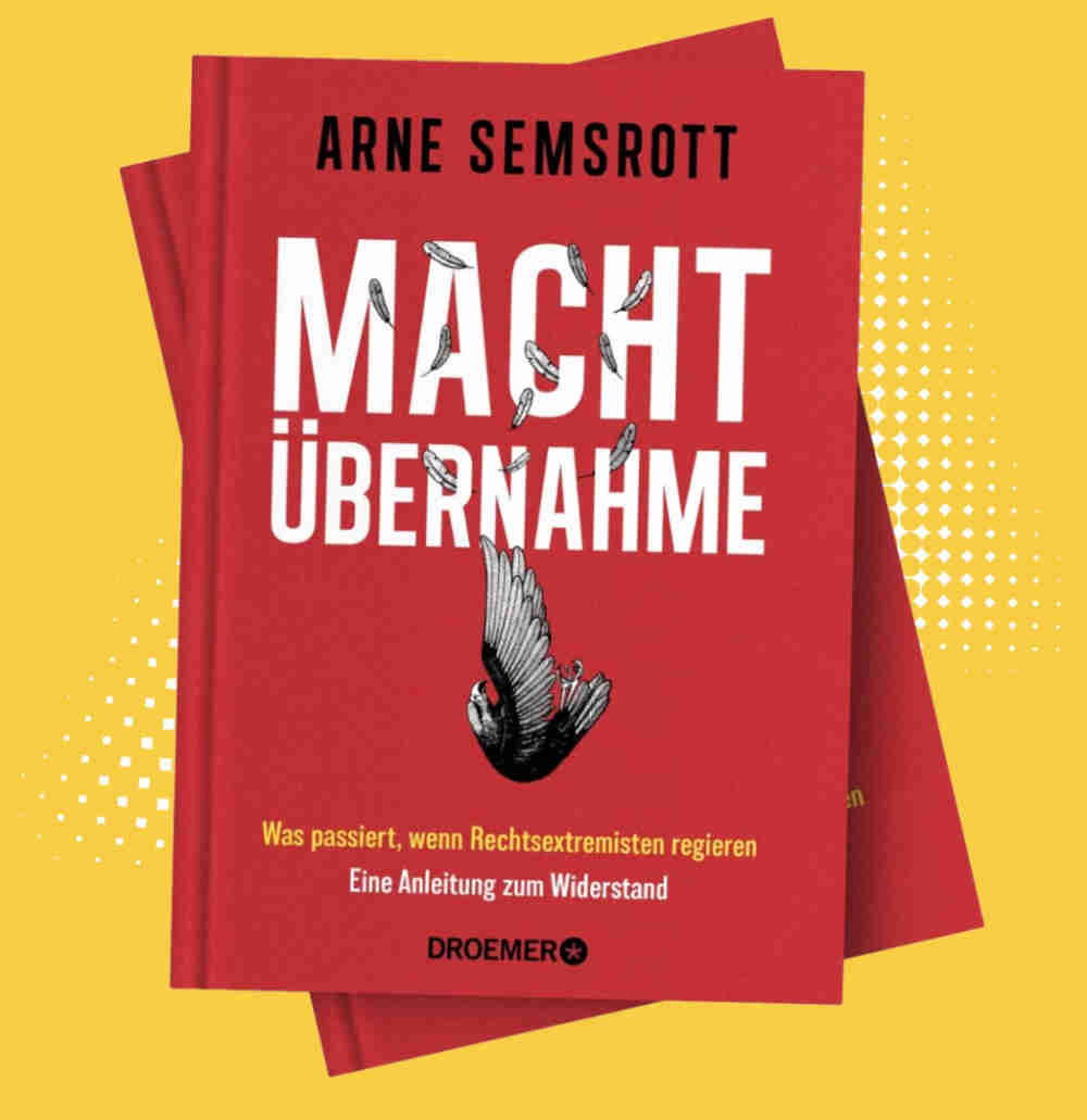 Buch: Machtübernahme - FragDenStaat